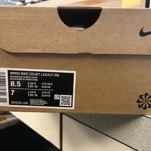 BNIB Women Nike Court Legacy